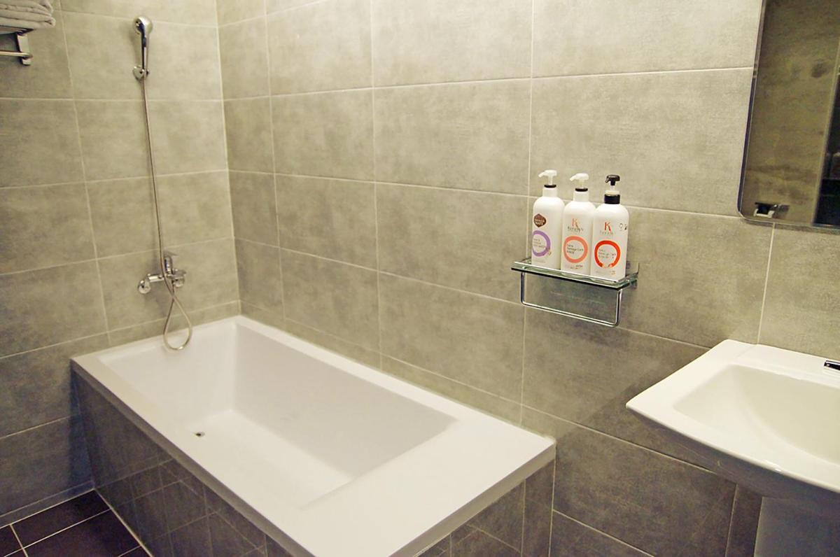Opera 21 Hotel Jeonju Ngoại thất bức ảnh