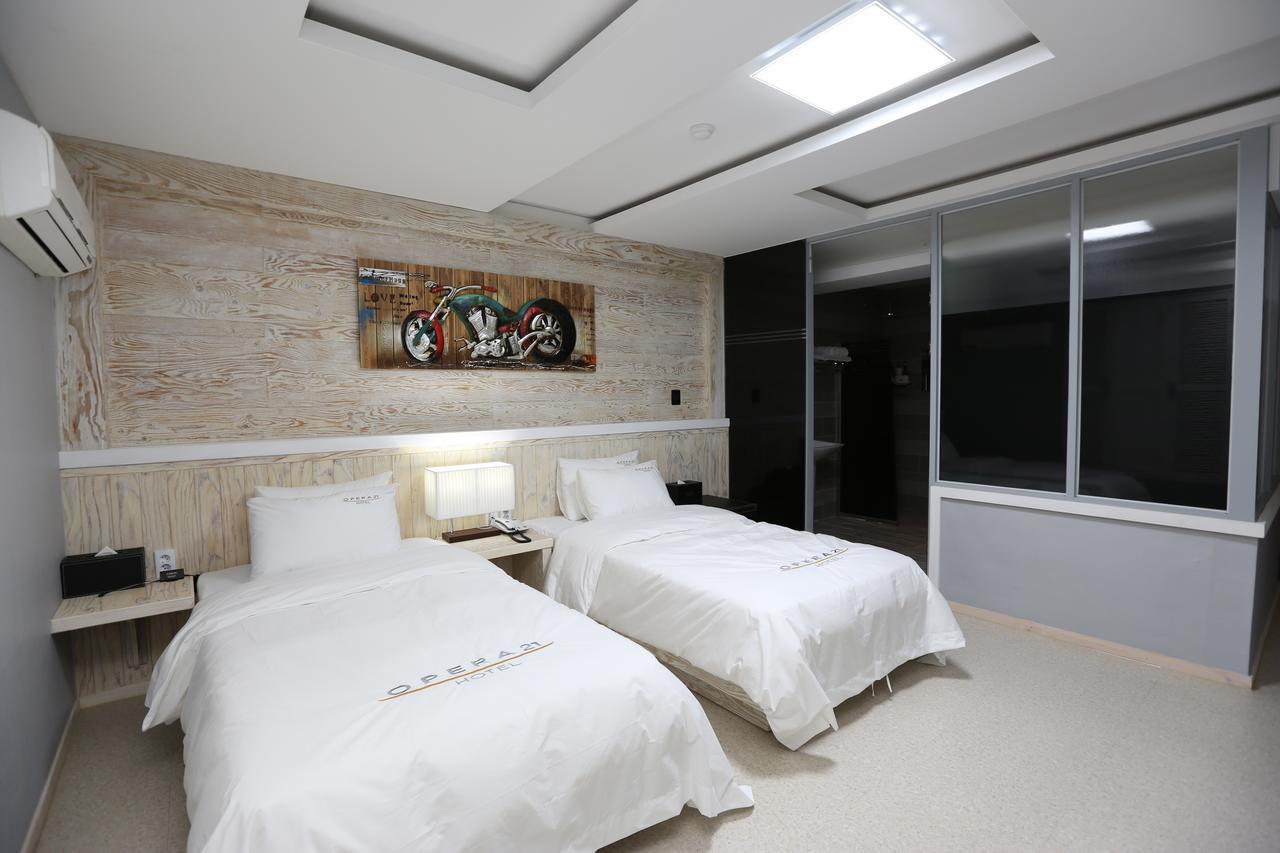 Opera 21 Hotel Jeonju Ngoại thất bức ảnh