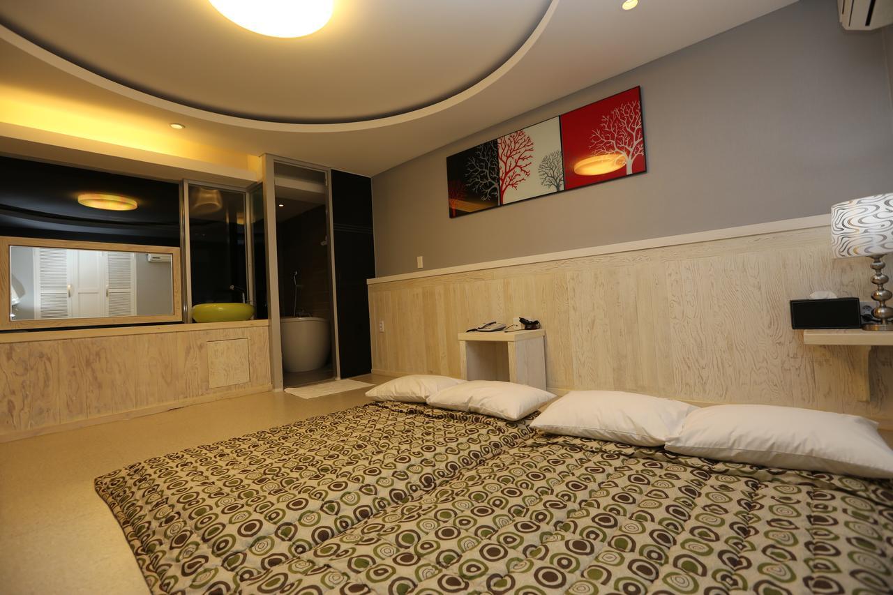 Opera 21 Hotel Jeonju Ngoại thất bức ảnh